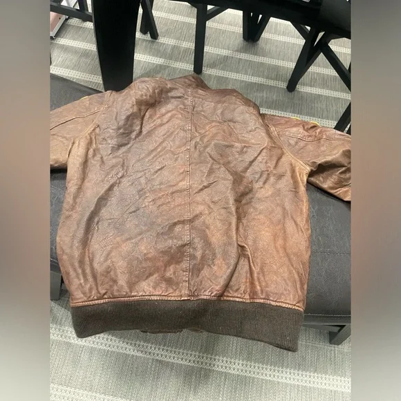 Vintage Blauer women distressed leather bomber flight jacket L, will fit a S/M - Picture 7 of 11